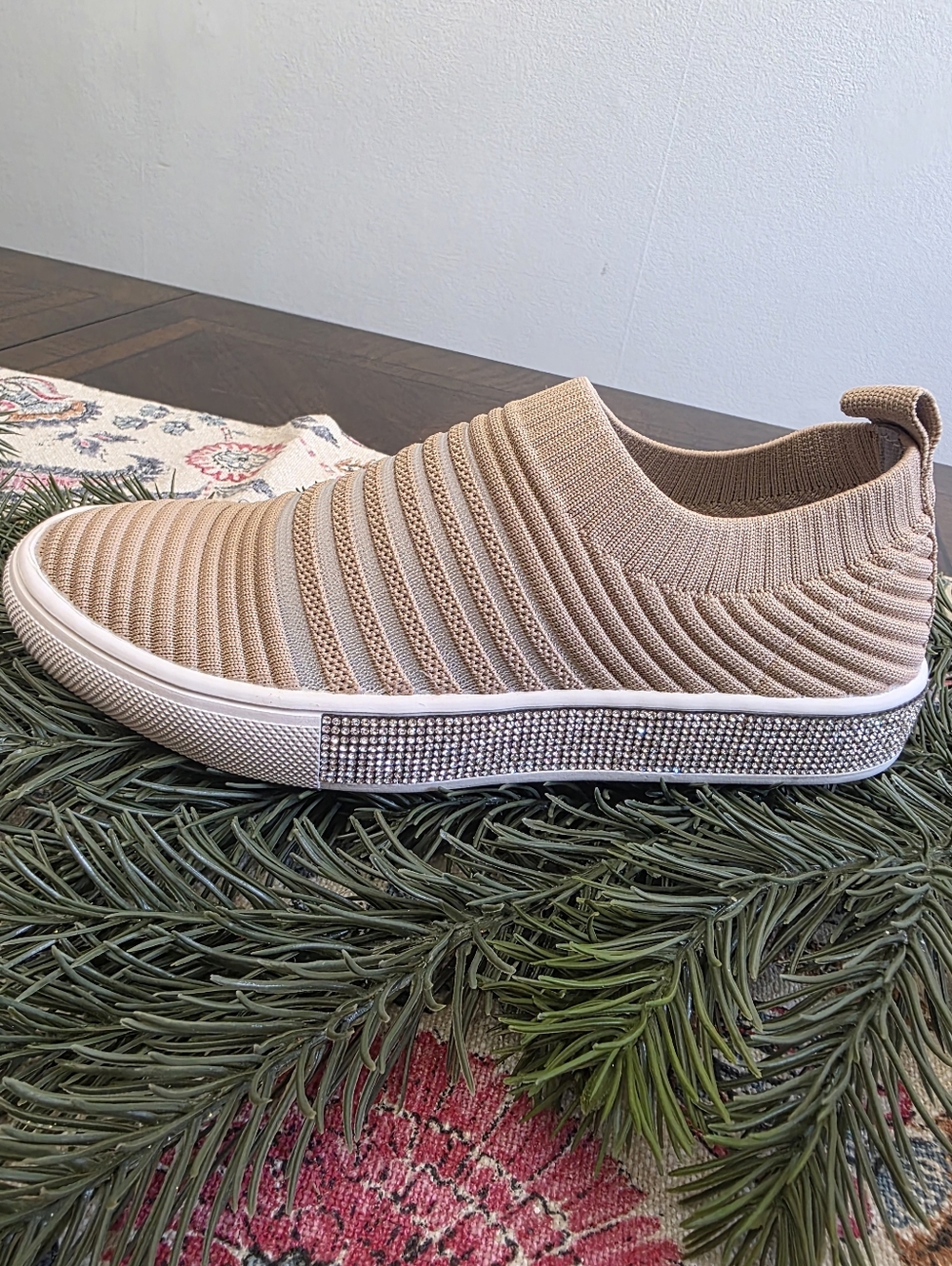 bernie mev. Girl's Iris Slip-on Sneakers in Blush